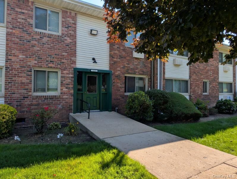 Property Photo: 2435 Union Boulevard 7B NY 11751