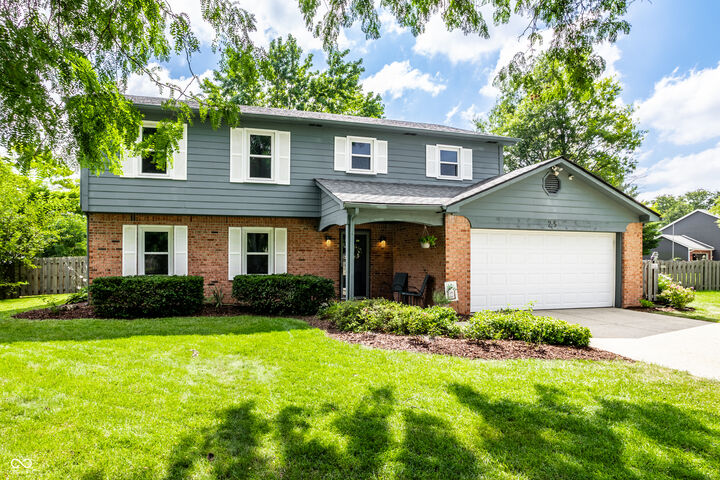 Property Photo:  25 Village Place  IN 46077 