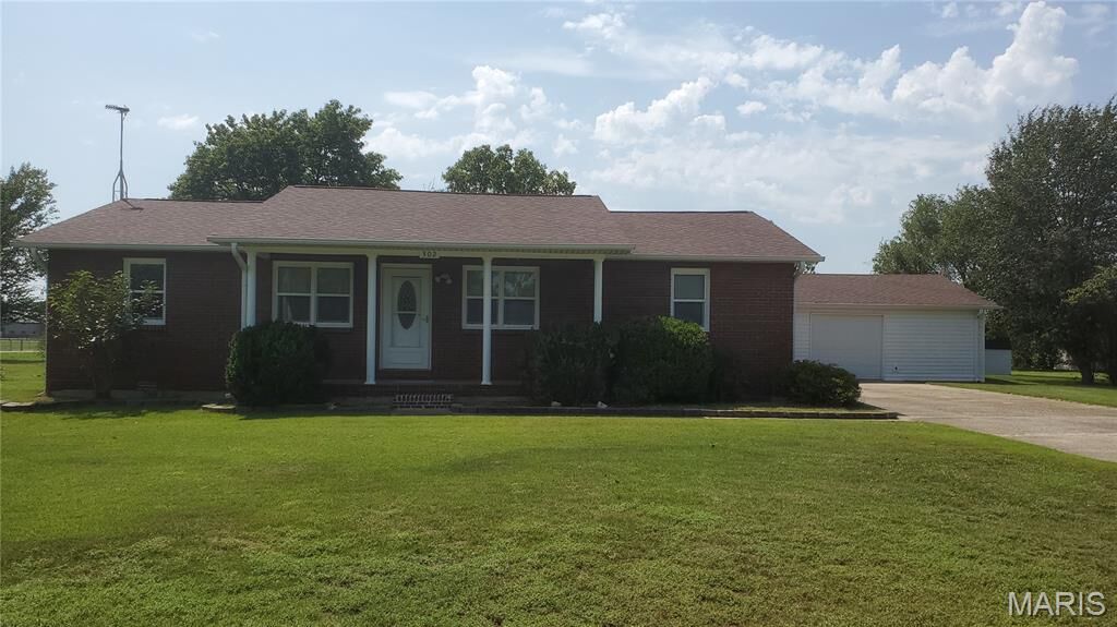 Property Photo: 302 Bohannon Street MO 63801