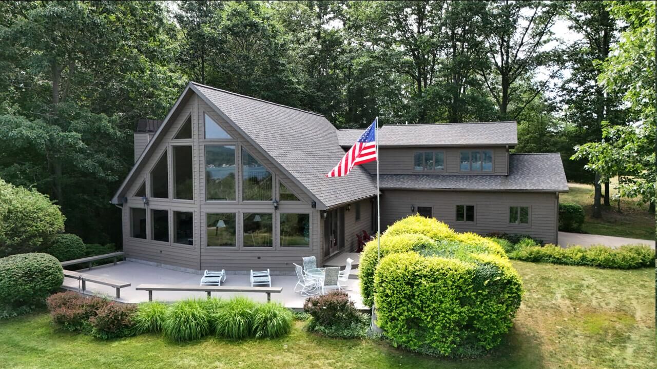 Property Photo:  4821 Crescent Beach Road  MI 49675 