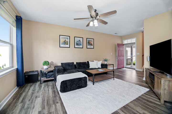 Property Photo:  511 Majestic Lane 0  IL 60543 