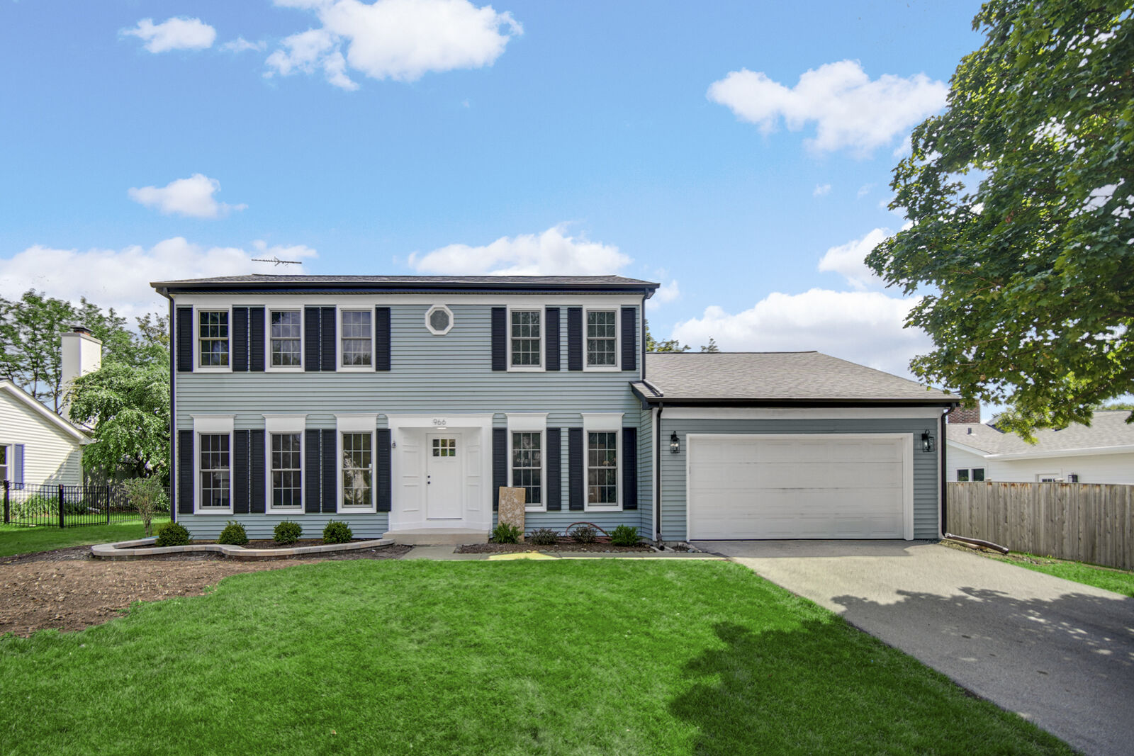 Property Photo:  