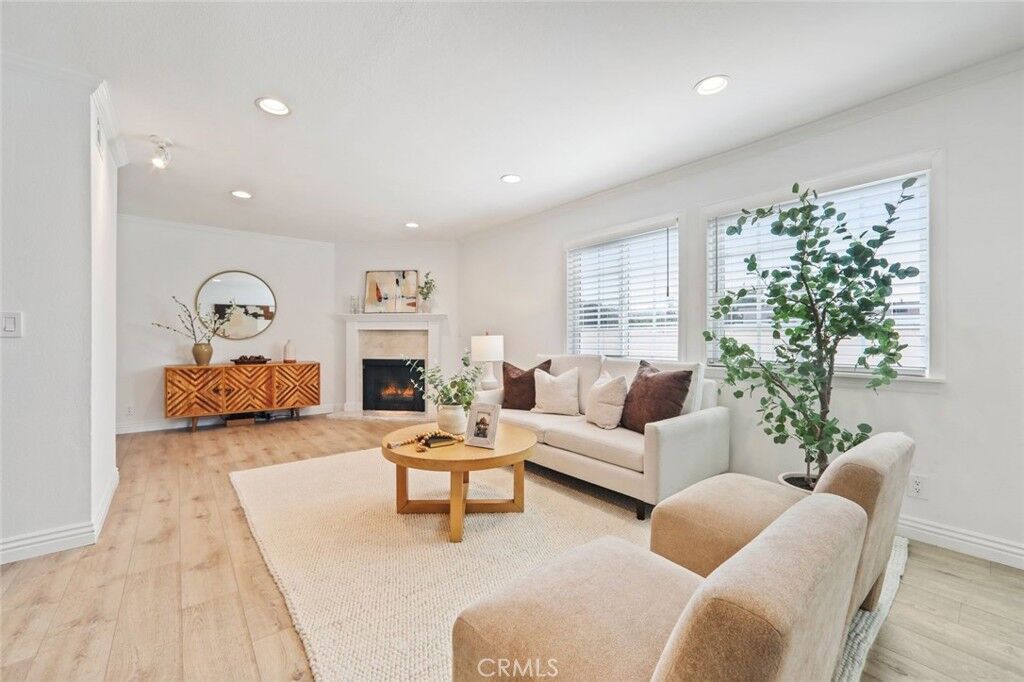 Property Photo:  4189 Vineland 120  CA 91602 