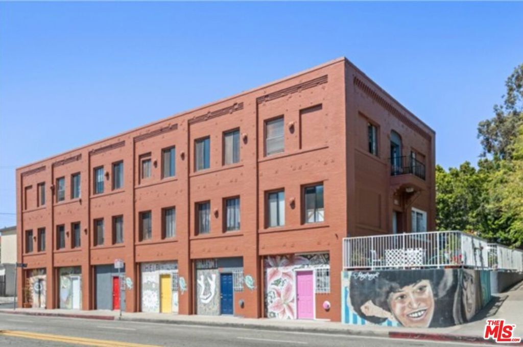 Property Photo:  101 Dudley Avenue 310  CA 90291 