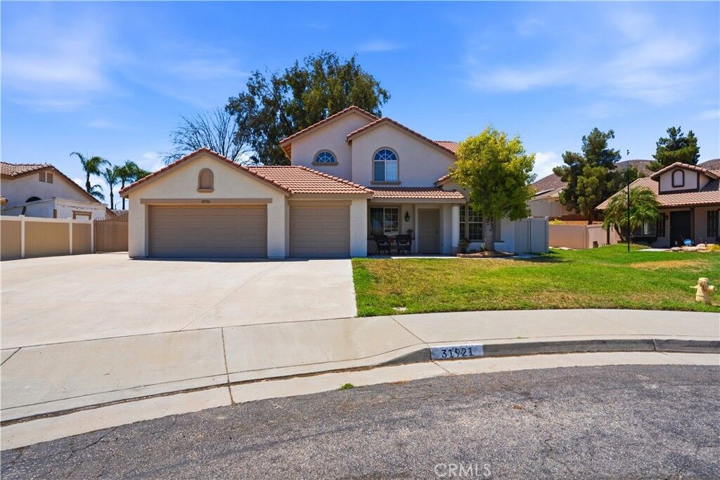 Property Photo:  31921 Ariel Court  CA 92586 