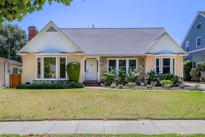 Property Photo:  1109 N Hidalgo Avenue  CA 91801 