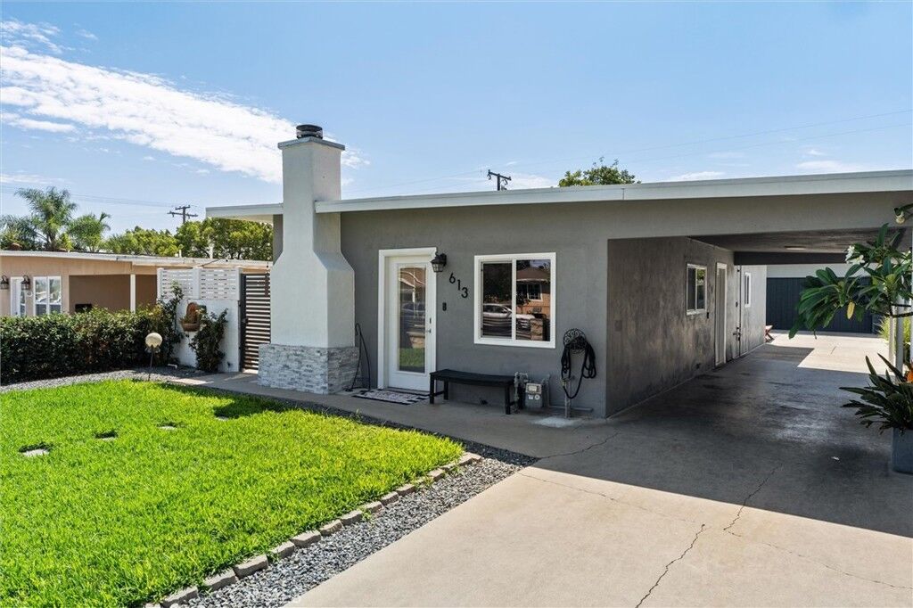 Property Photo: 613 N Louise CA 91702