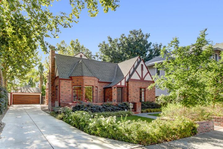 Property Photo:  550 Walnut Street  CA 95695 