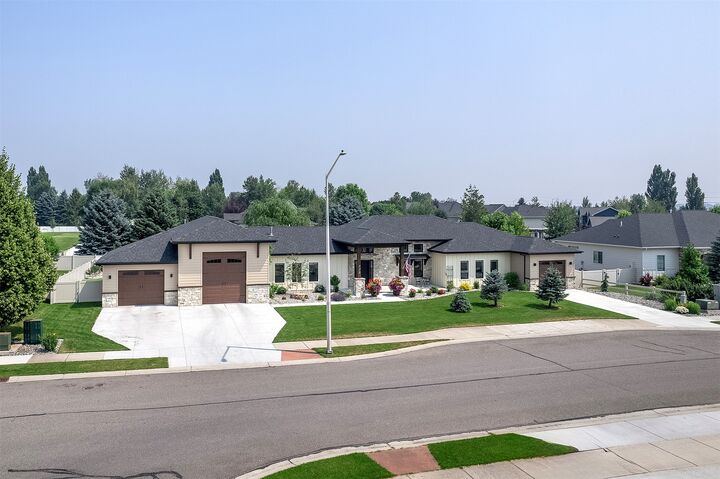 Property Photo:  123 Taelor Road  MT 59901 