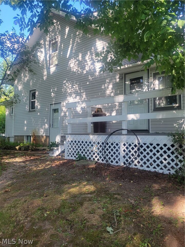 Property Photo: 7507 Hankee Road OH 44231