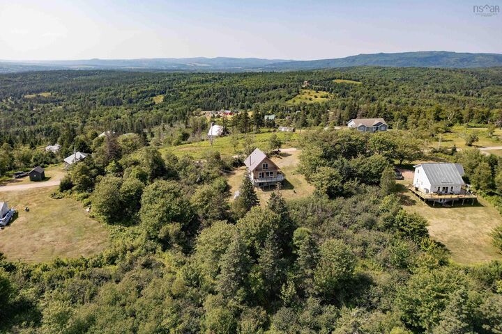 Property Photo: 34 Ridgeview Lane NS B0M 1S0