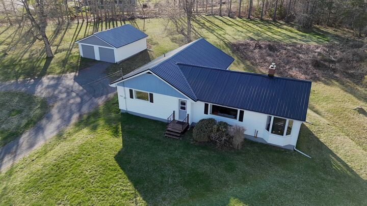 945 Pictou Road — photo 1