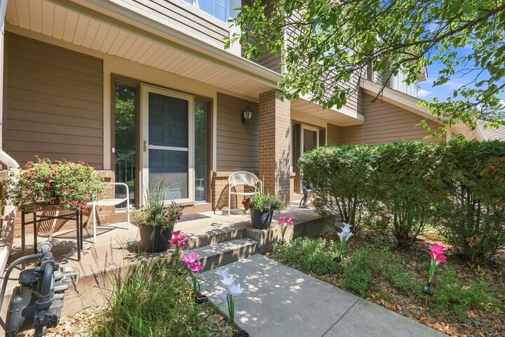 Property Photo:  5423 Butternut Circle  MN 55343 