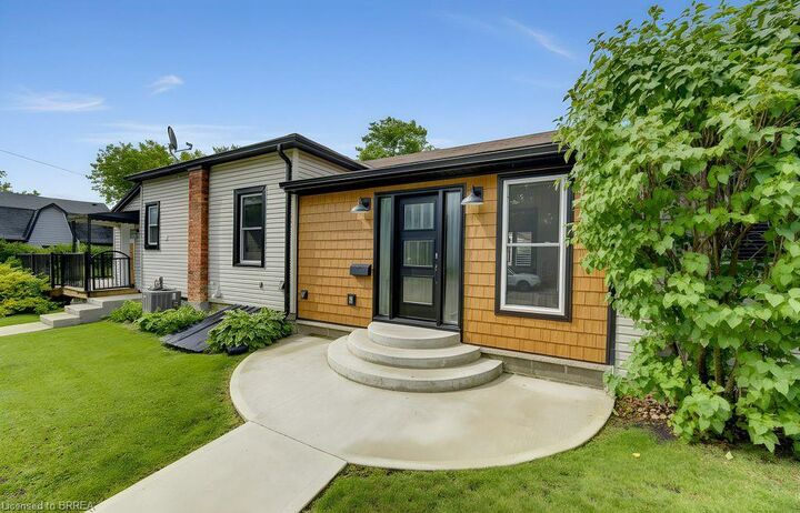 17 Amelia Street — photo 1