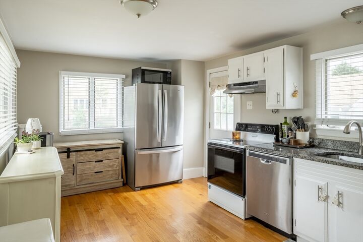 Property Photo:  101 Bartholomew St  MA 01960 