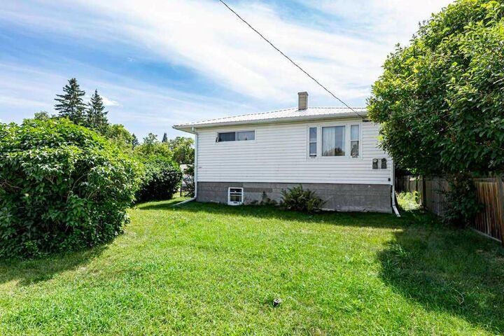 Property Photo: 5401- 38 Street AB T4N 0X5