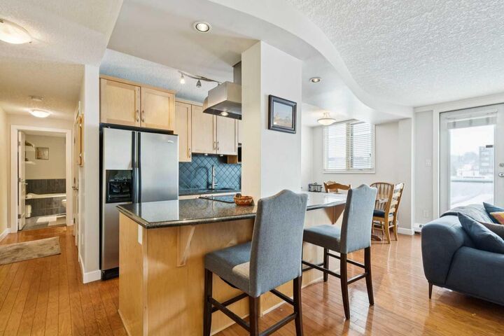 1225 15 Avenue SW 305 — photo 1