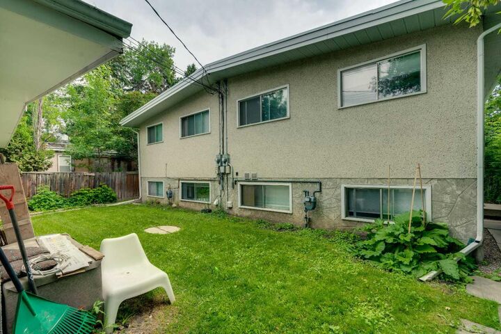 Property Photo: 2431 &Amp 2429 26 Street SW AB T3E 2A6