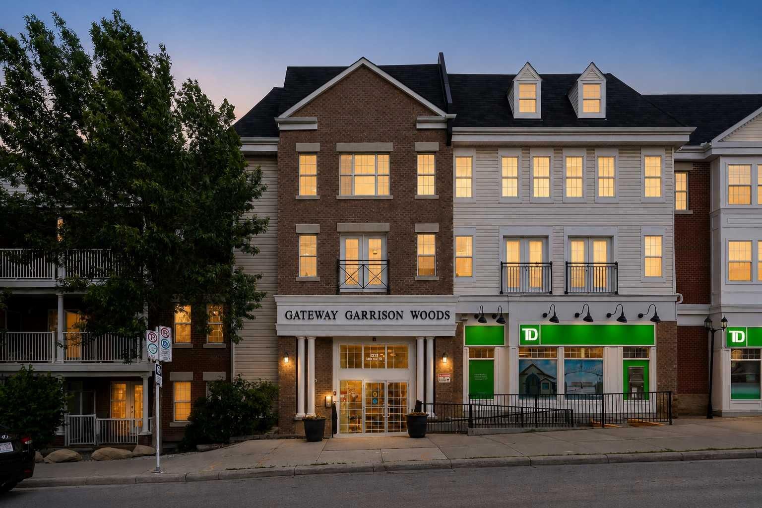 Property Photo:  2233 34 Avenue SW 321  AB T2T 6N2 