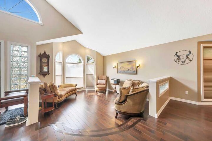 Property Photo: 1926 8 Avenue AB T9W 1H6
