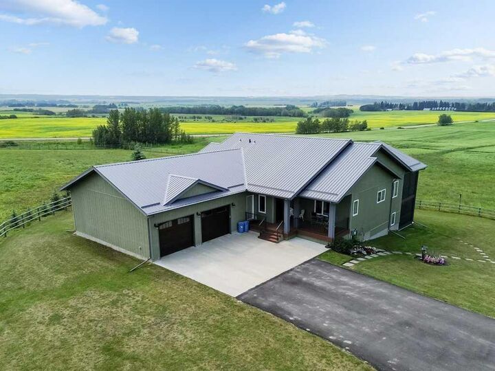 Property Photo: 36408 Range Road 271 AB T0M 1R0