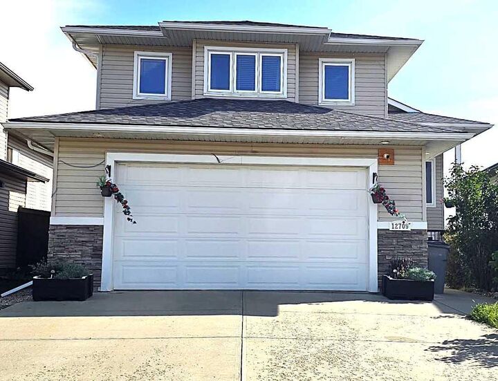 Property Photo:  12709 105 St  AB T8V 2N3 