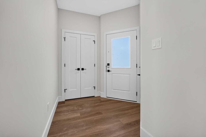 Property Photo:  2530 44 Street S  AB T1K 8L6 