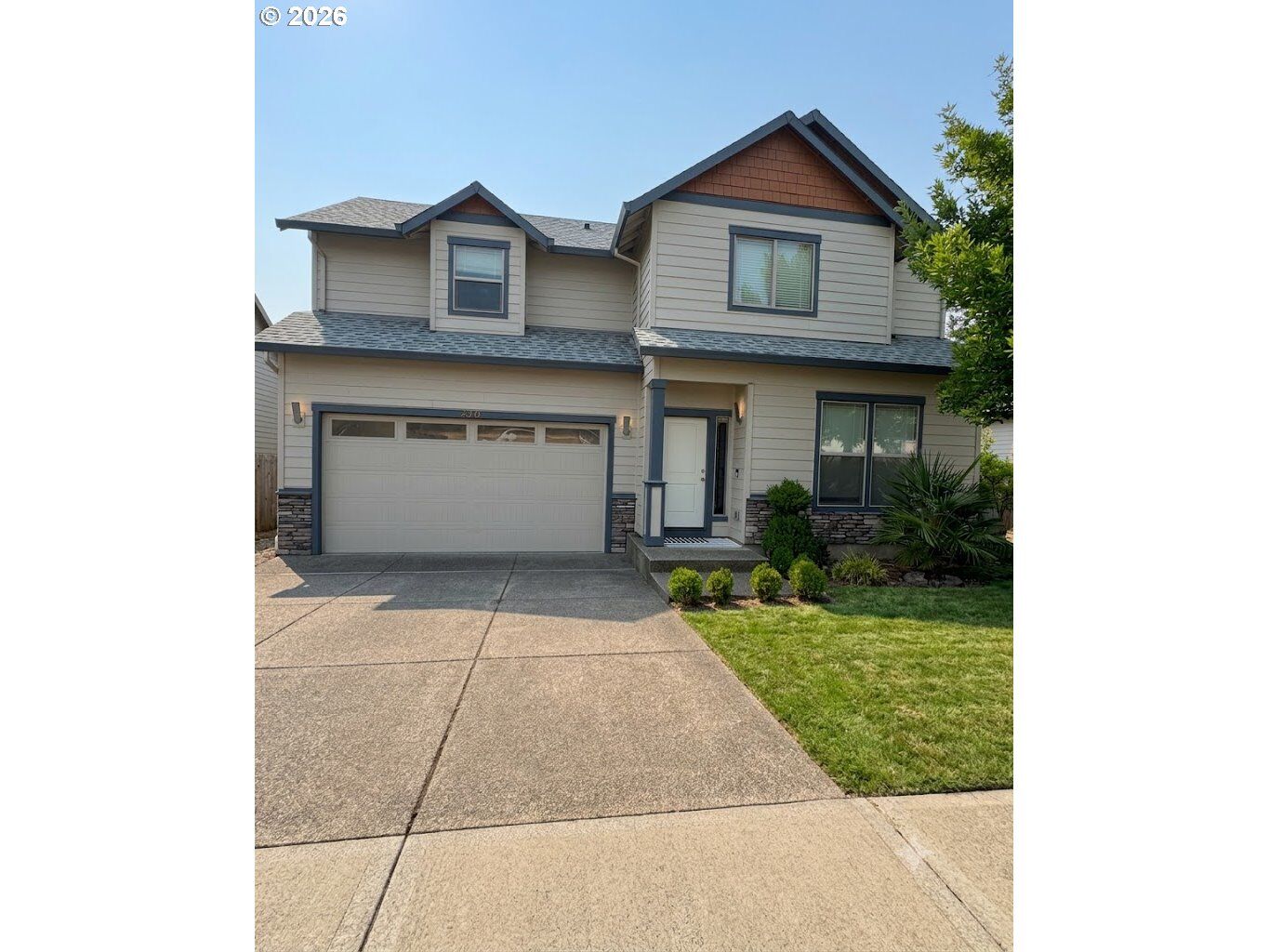 Property Photo:  230 N Olive St  OR 97148 