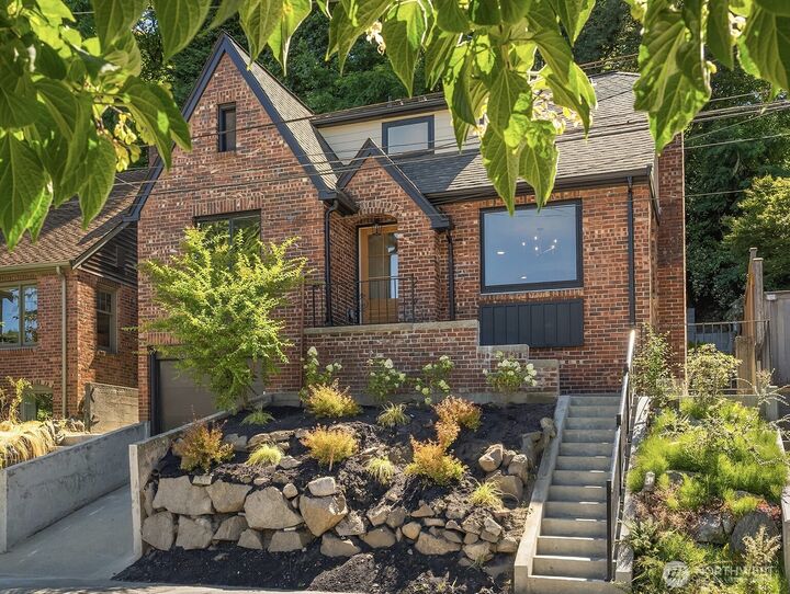 Property Photo: 1919 E Eaton Place WA 98112