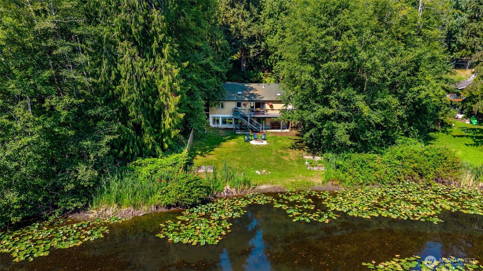 Property Photo:  524  Rainbow Drive  WA 98284 