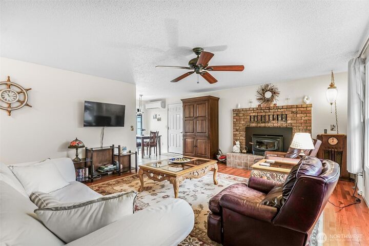Property Photo: 835 Livingston Bay Shore Drive WA 98282