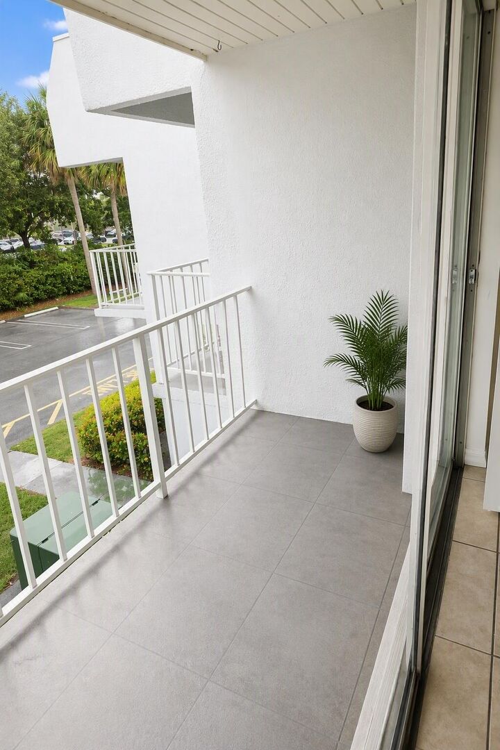 Property Photo: 431 Executive Center Drive 204 FL 33401