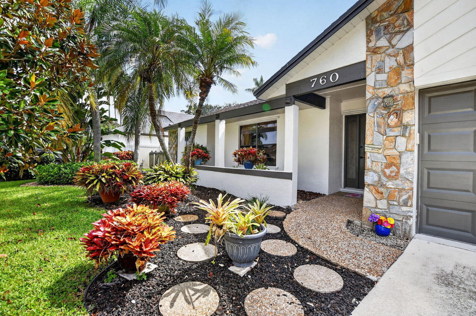 Property Photo: 760 NW 41st Terrace FL 33442