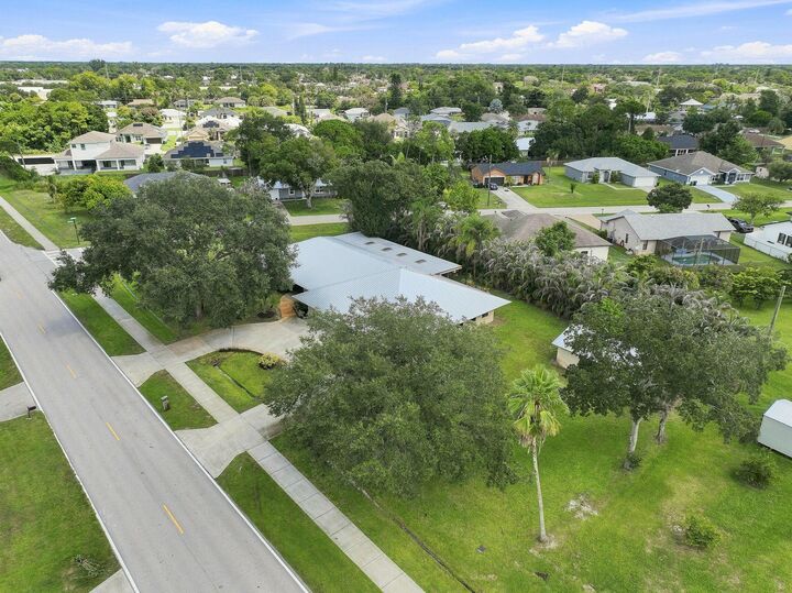 Property Photo: 2381 SW Bayshore Boulevard FL 34984