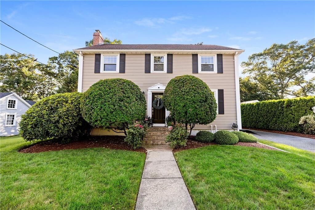 Property Photo:  698 High Street  RI 02864 