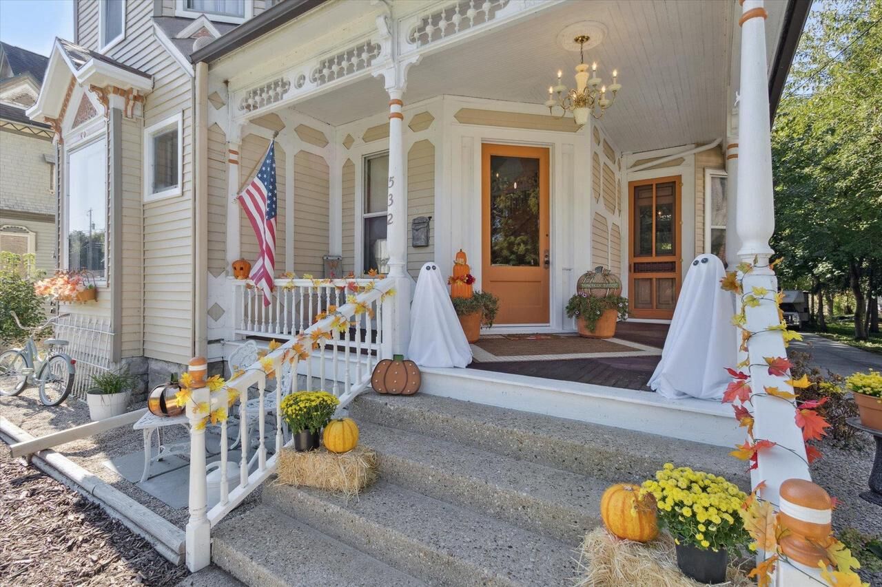 Property Photo: 532 S Main Street WI 53545