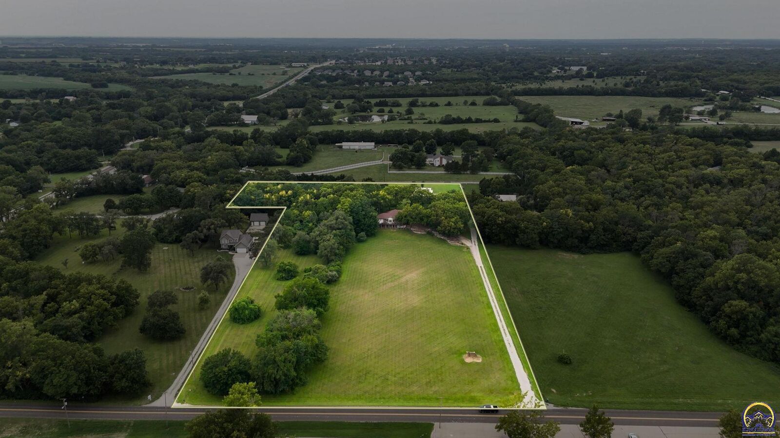 Property Photo:  4343 SE West Edge Rd  KS 66609 