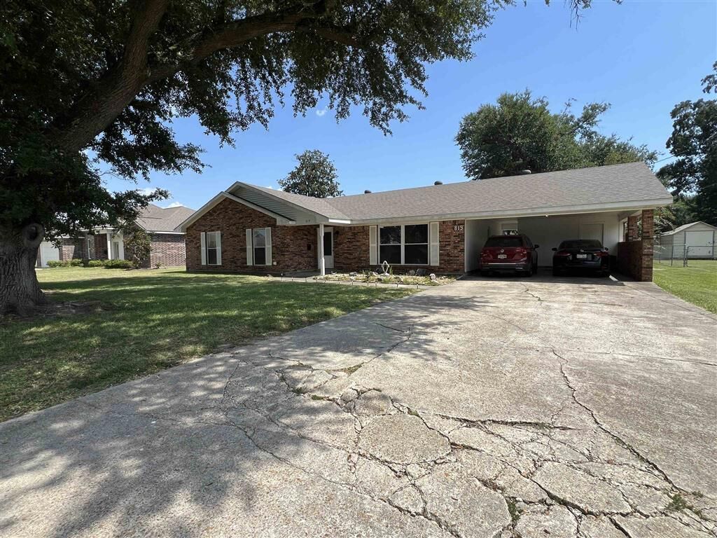 Property Photo:  819 Southfield Road  LA 70605 