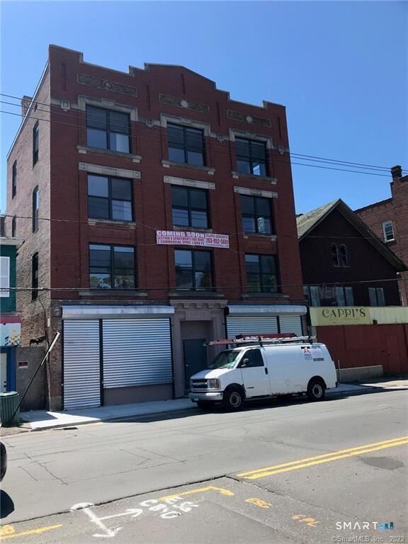 Property Photo:  712 East Main Street 3A  CT 06702 