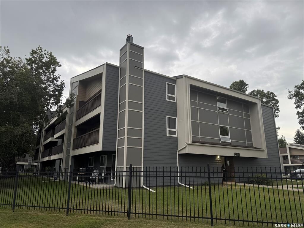 Property Photo:  510 Prairie Avenue 237  SK S7N 2V4 