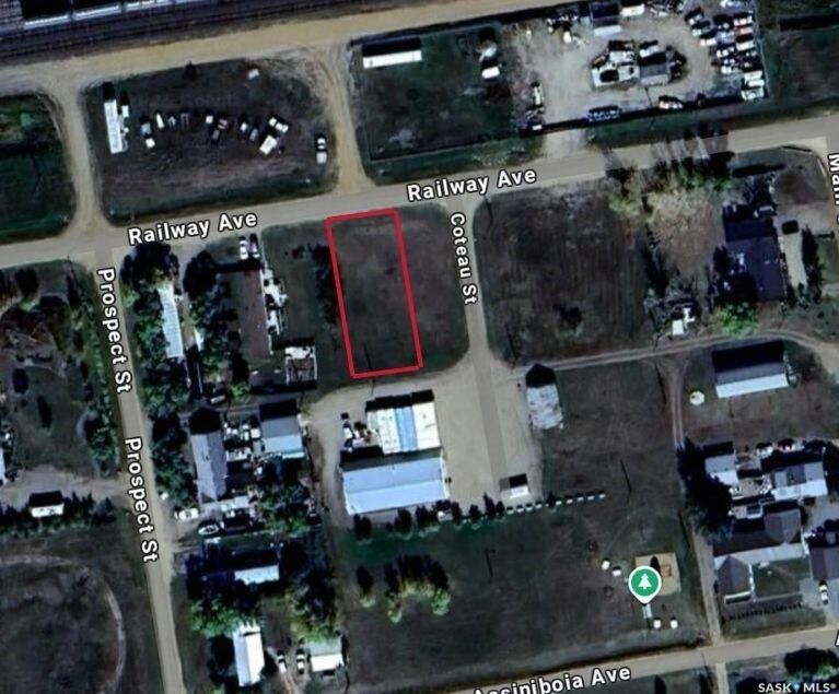 Property Photo:  412 Railway Avenue  SK S0G 0G0 