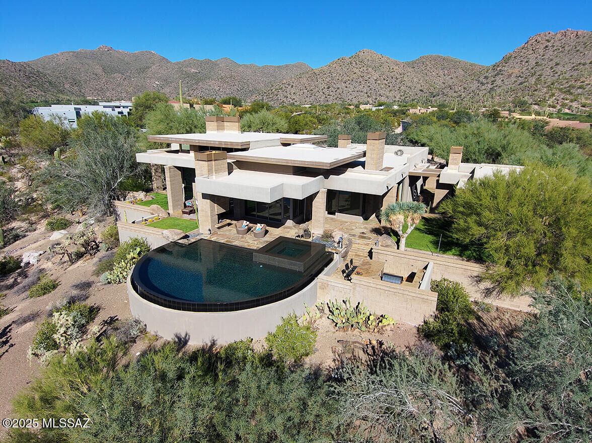 Property Photo: 14345 N Sunset Gallery Drive AZ 85658
