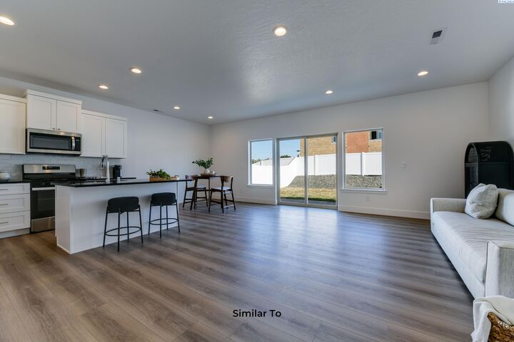 Property Photo: 7539 Grapevine Ct WA 99353