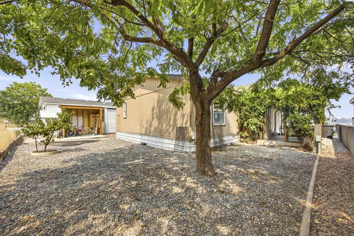 Property Photo:  80 Ridgecliff Drive  WA 99352 
