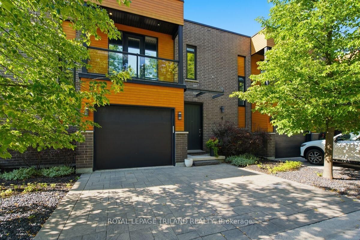 Property Photo:  433 Hyde Park Road 4  ON N6H 0H5 
