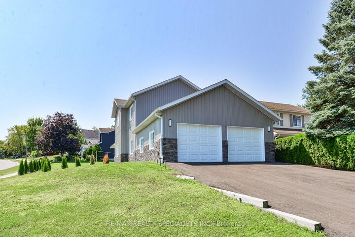 Property Photo: 15 Lankin Avenue ON P1L 1Y4