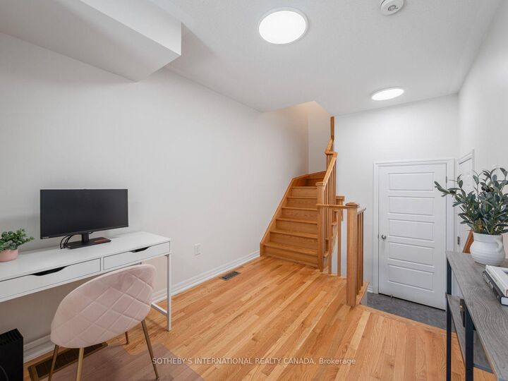 Property Photo:  209 Vivant Street  ON L3X 0K7 