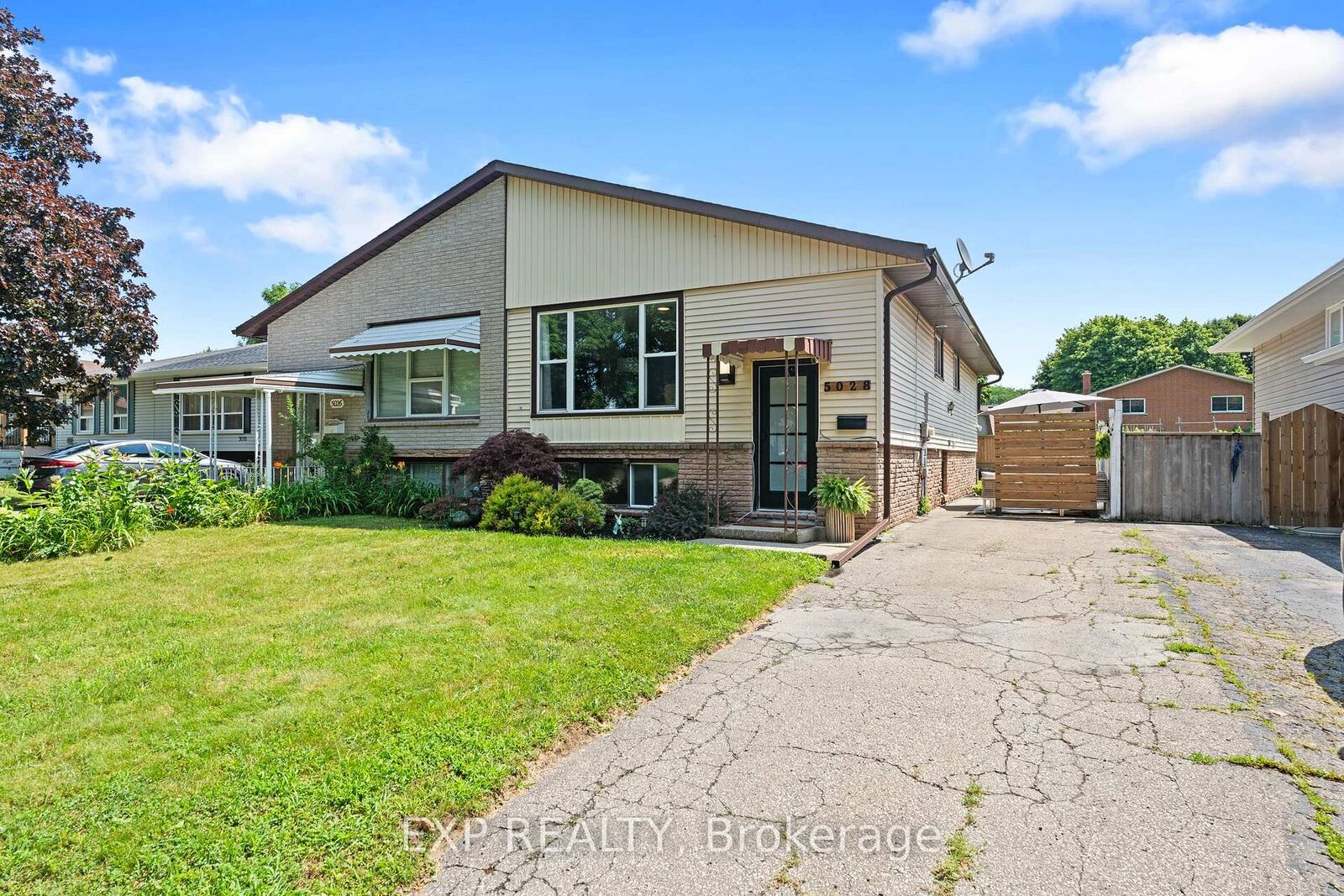 Property Photo: 5028 Gage Court ON L2E 7B5