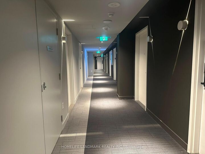 Property Photo: 3883 Quartz Road 6005 ON L5B 0M4