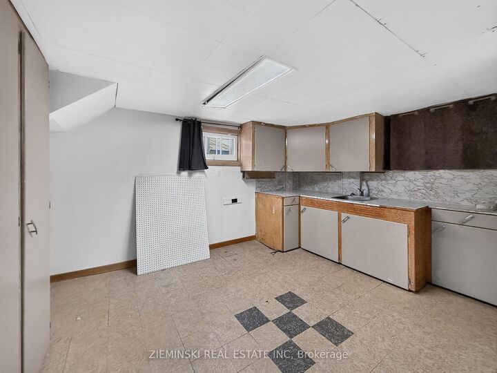 Property Photo:  208 Marion Street  ON P0K 1G0 